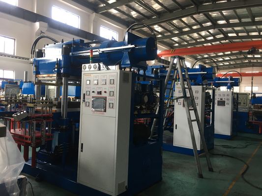 Machine de fabrication de pièces de moulin à moto à injection de caoutchouc