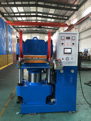 Machines pour la fabrication de produits en caoutchouc destinées à la fabrication d'amortisseurs en caoutchouc