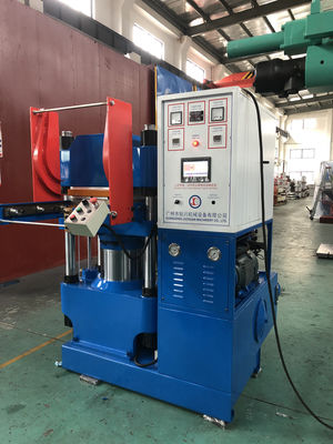 Machines pour la fabrication de produits en caoutchouc destinées à la fabrication d'amortisseurs en caoutchouc