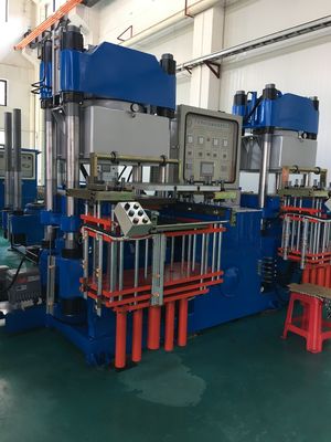 Machine de moulage par compression sous vide à double table de 250 tonnes avec 2 pompes
