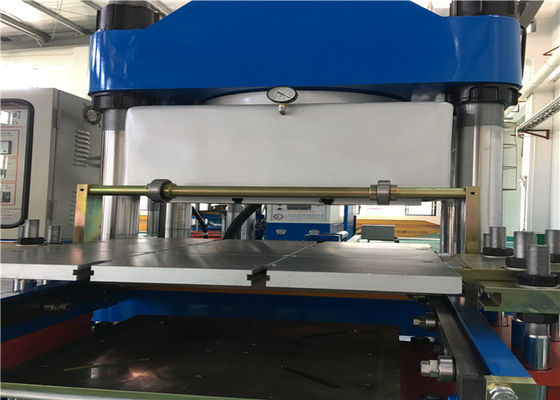 Machine de fabrication de bols d'aspiration en silicone pour bébés/machine manuelle de moulage par compression en caoutchouc en silicone