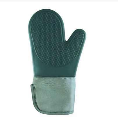 Machine de moulage par compression sous vide en caoutchouc de silicone pour la fabrication de gants résistants à la chaleur en silicone