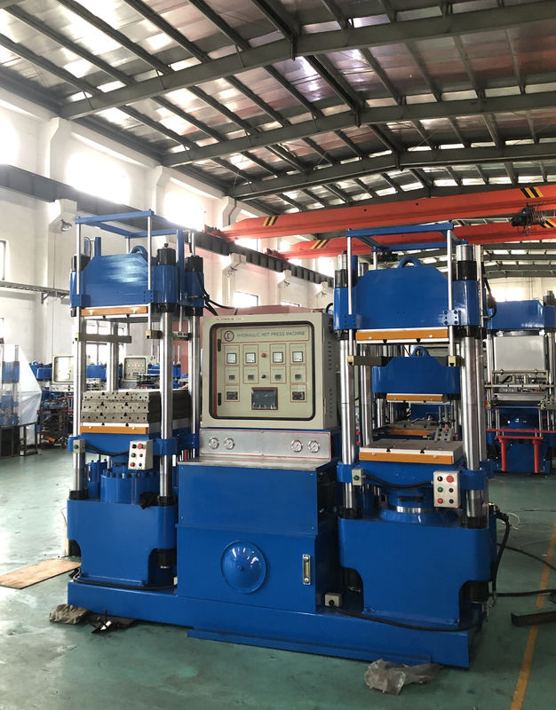 Produit en caoutchouc de silicone faisant la machine de bâti de vulcanisation de presse de machines pour faire le clignotant de conduit de toit de silicone